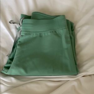 FIGS Jade Livingston XS Tall